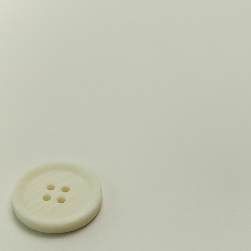 

5 шт. пуговиц с четырьмя отверстиями из смолы, пуговицы с текстурой бежевого дерева, для твидового пиджака, кожаного пальто, пуговицы для тренча/костюма. Round & 15.5mm [Weight 0.5g]