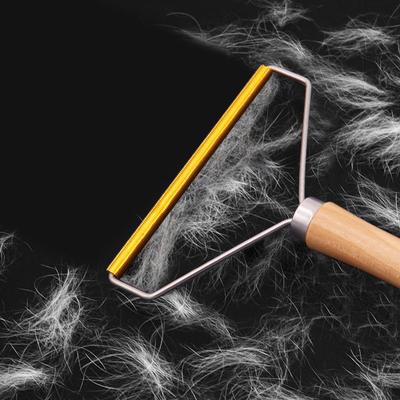 Wooden-handled Pet Hair Scraper, Cat Hair Cleaning Tool, Carpet Hair Removal Wonder, for Cats
