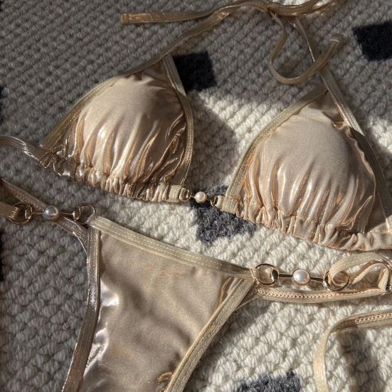 2 ks/sada Dámské sexy bikini set světlý povrch umělá perla podprsenka šněrovací sada tanga rychleschnoucí plavky plážové oblečení