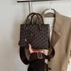 Retro Trend Atmospheric Handbag, High-end Texture Temperament Versatile Wide Shoulder Strap Single Shoulder Messenger Bag Women