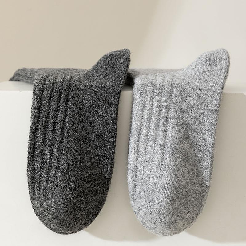 Men's Autumn & Winter Wool Socks - Double-Needle, Velvet Lined, Mid-Calf, Warm Cashmere, Casual & Business.