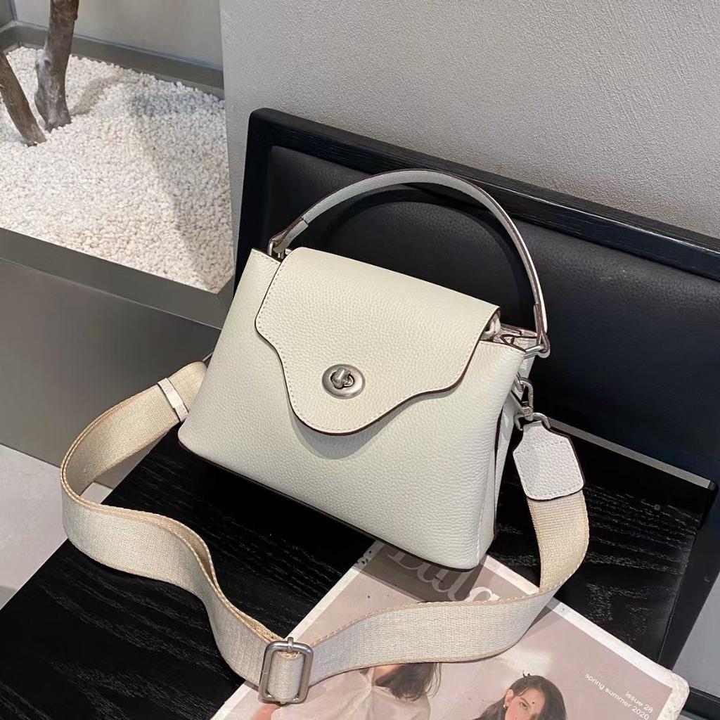 Leather women's bag summer new portable small square bag fashion trend shoulder bag, foreign style versatile oblique span bag