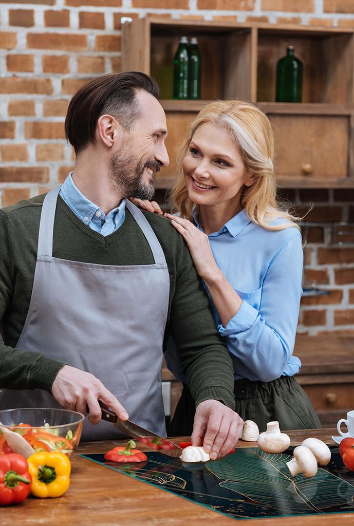 SZKLANA PŁYTA OCHRONNA NA KUCHENKĘ 70x52 LIŚCIE