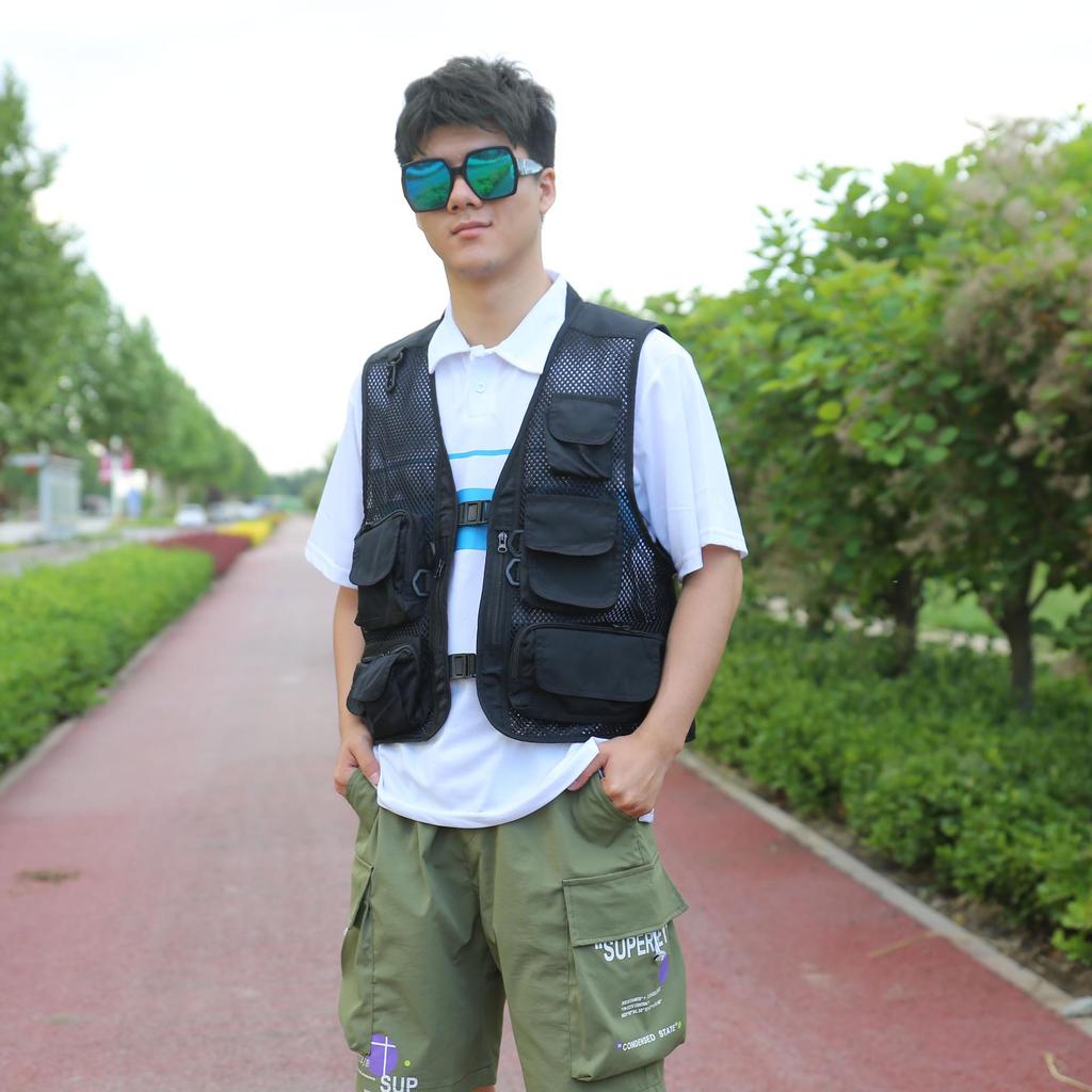 Men's Breathable Multi-Pocket Outdoor Vest for Fishing, Photography, and Workwear
