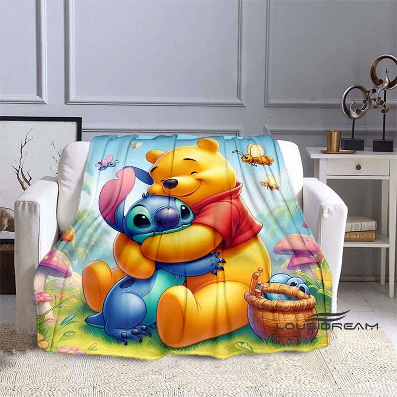 This fun cartoon Pooh Bear blanket is lightweight and breathable, suitable for dormitories, naps, living rooms, offices, and all