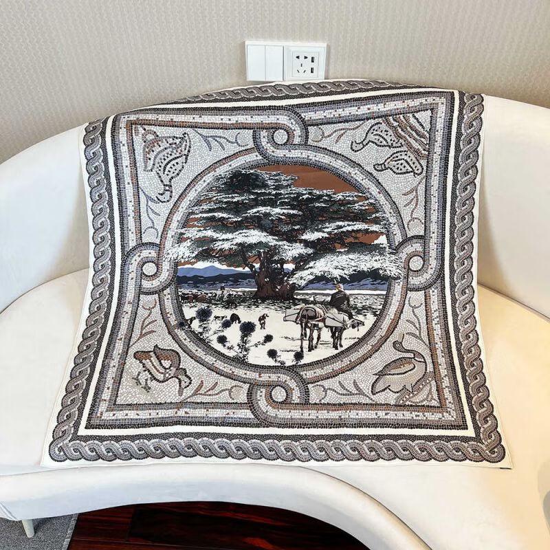 NINA SOLOR Vintage Nomadic Twill Silk Scarf