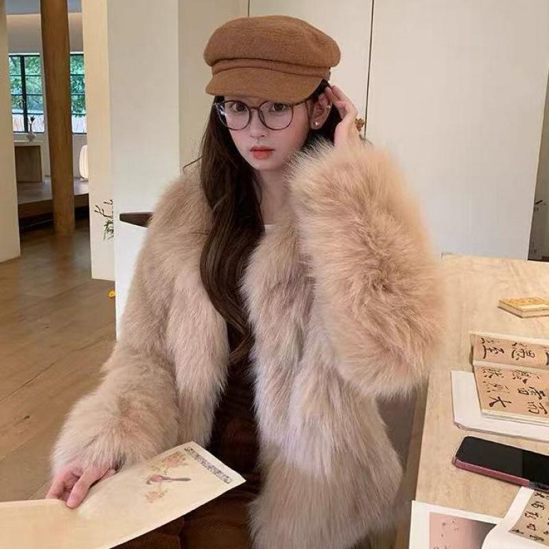Winter new imitation fox fur toka leather coat thickened and beautiful fur coat