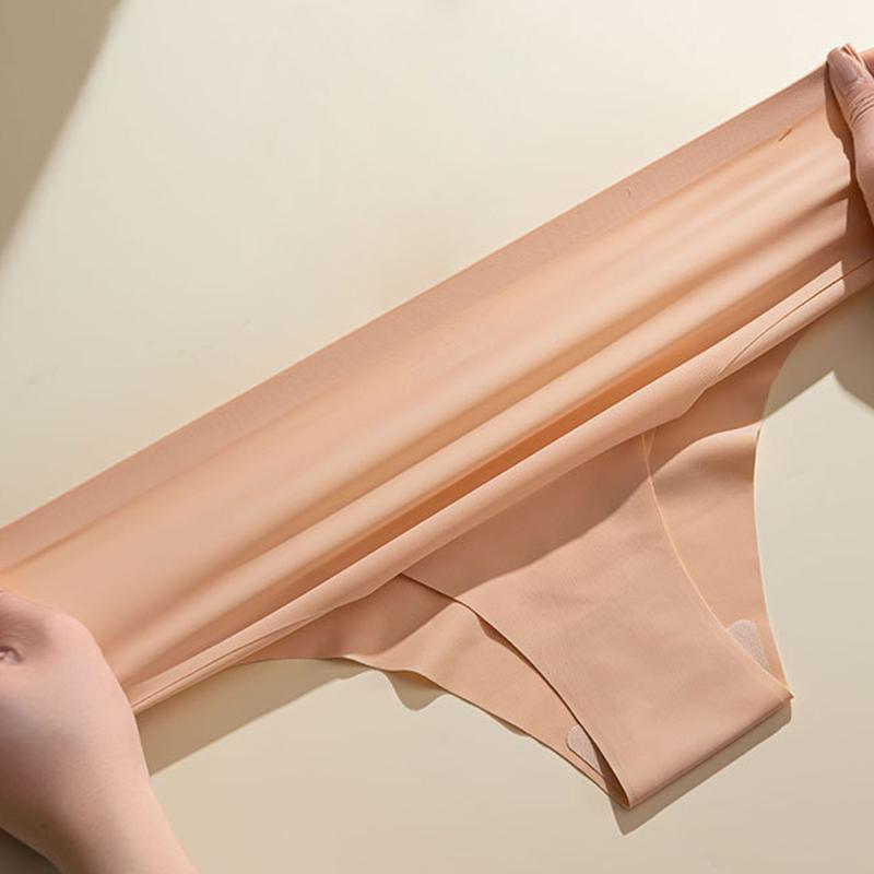 Girls' Transparent Mesh Sexy Big Heart Hollowed-out Panties with Briefs for Ladies with Low Waist Ice Silk Underwear