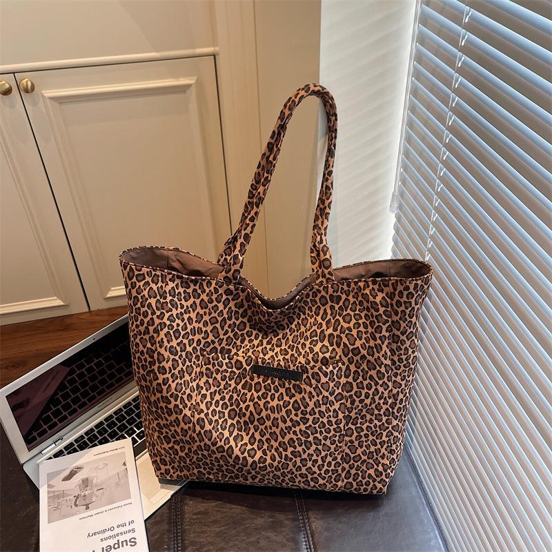 Leopard Print Cloth Bag Women's Large-capacity New Autumn and Winter Versatile Shoulder Bag Leisure Commuting Class Tote Bag