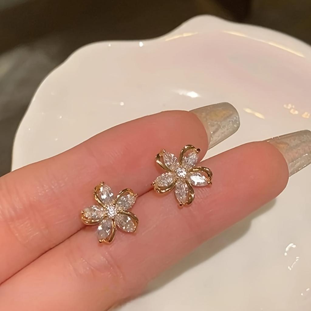 Fashion Five-Petal Flower Earrings, Elegant Minimalist Delicate Studs Perfect Gift For Ladies Sisters Holiday Jewelry Accessory