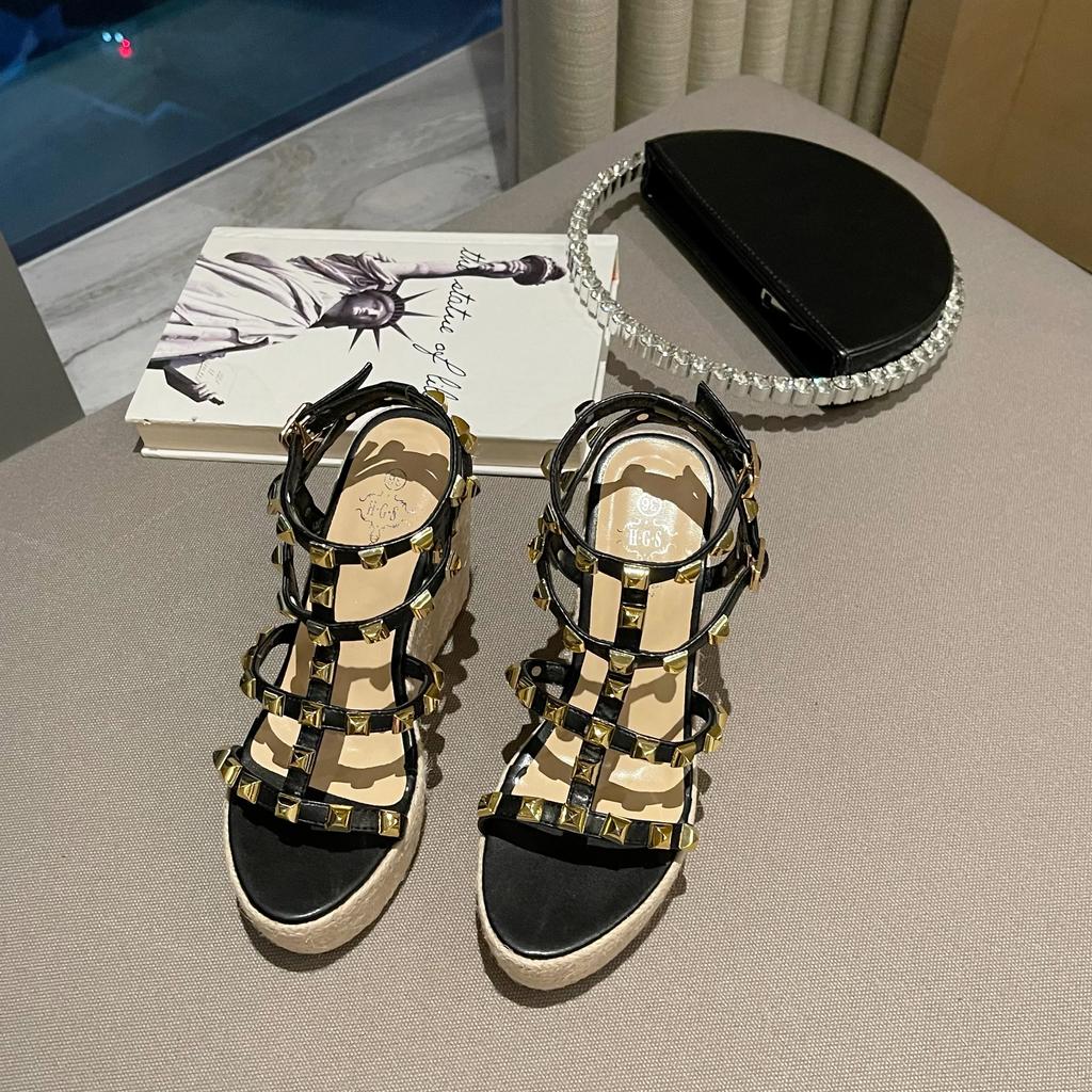 Fashion Rivet Wedges Women Sandals Open Toe Ankle Buckle Strap Ladies Platform Wedges Sandals High Heels Roman Rattan Grass Woven Shoes
