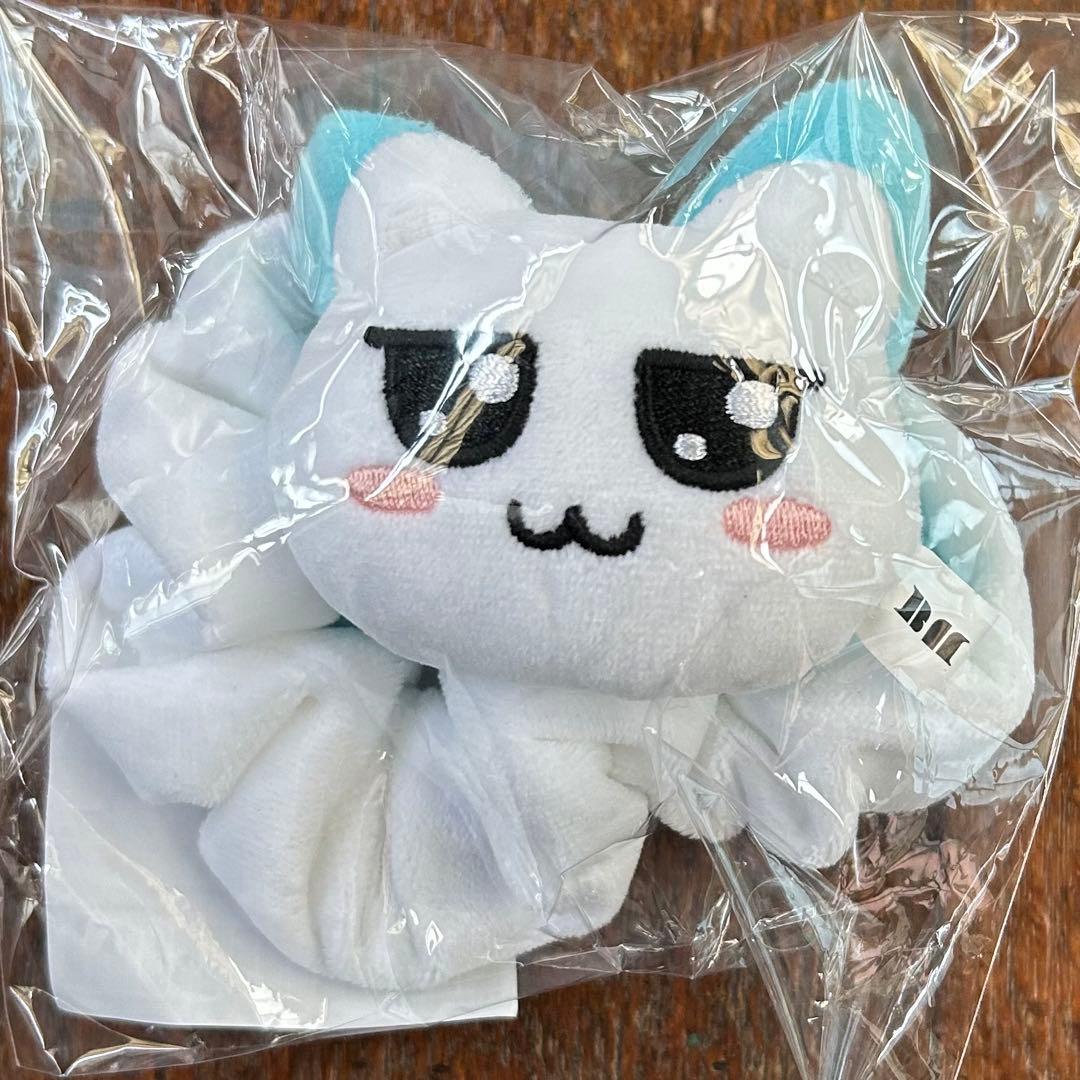 [USED] BabyMonster Pop-Up Korean Scrunchie Ahyeon