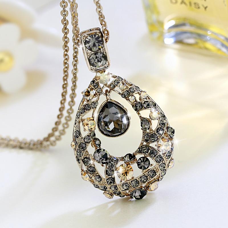 Flash Diamond Water Drop Sweater Chain 2025 New Trendy Girl Long Simple and Versatile Korean Clothes Pendant Necklace