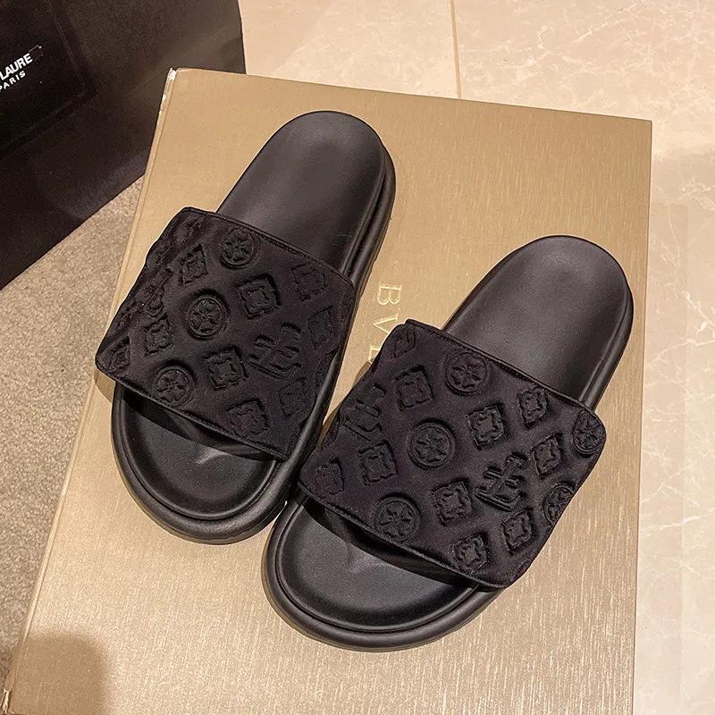 Outer Wear Thick-soled Slippers Women's Velcro Sponge Cake Bottom Beach Sandals Summer Net Red Fashion One-word Drag