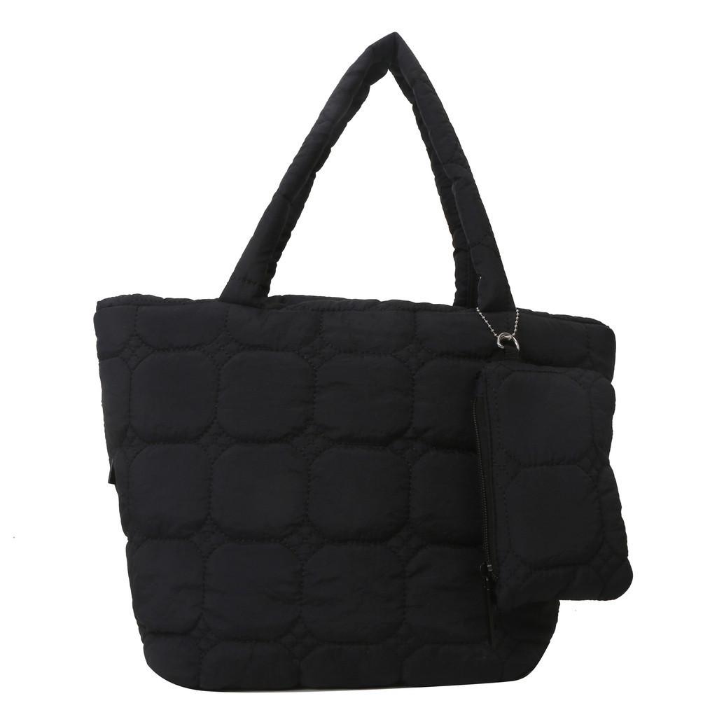 Stylish Large Capacity Quilted Tote Bag For Women Fashionable 2023 Trendy Shoulder Bag