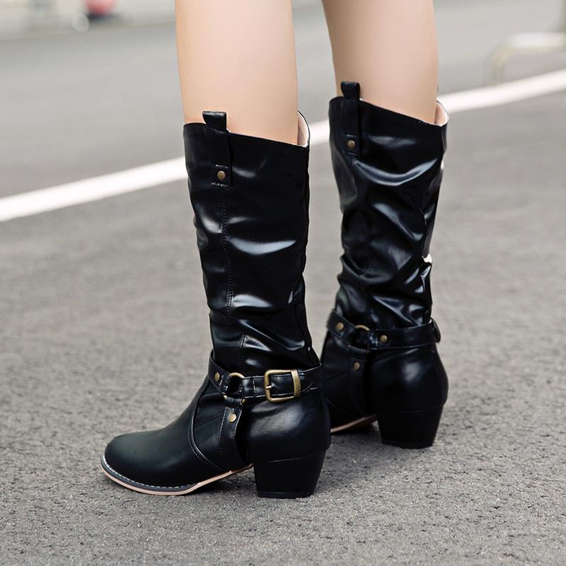 Q/Lågklackade stövlar för damer, höst och vinter nya tjockklackade mellanlängda stövlar, överdimensionerade vardagsstövlar