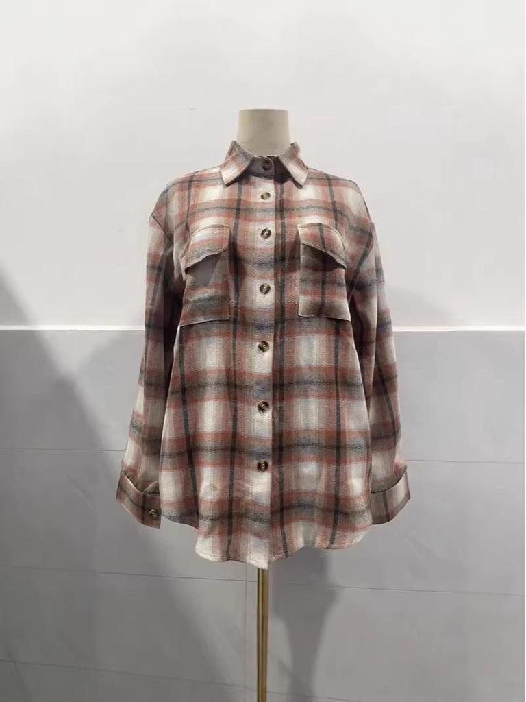 2026 Women's Autumn-Winter Loose Plaid Pocket Shirt: Casual European & American Style
