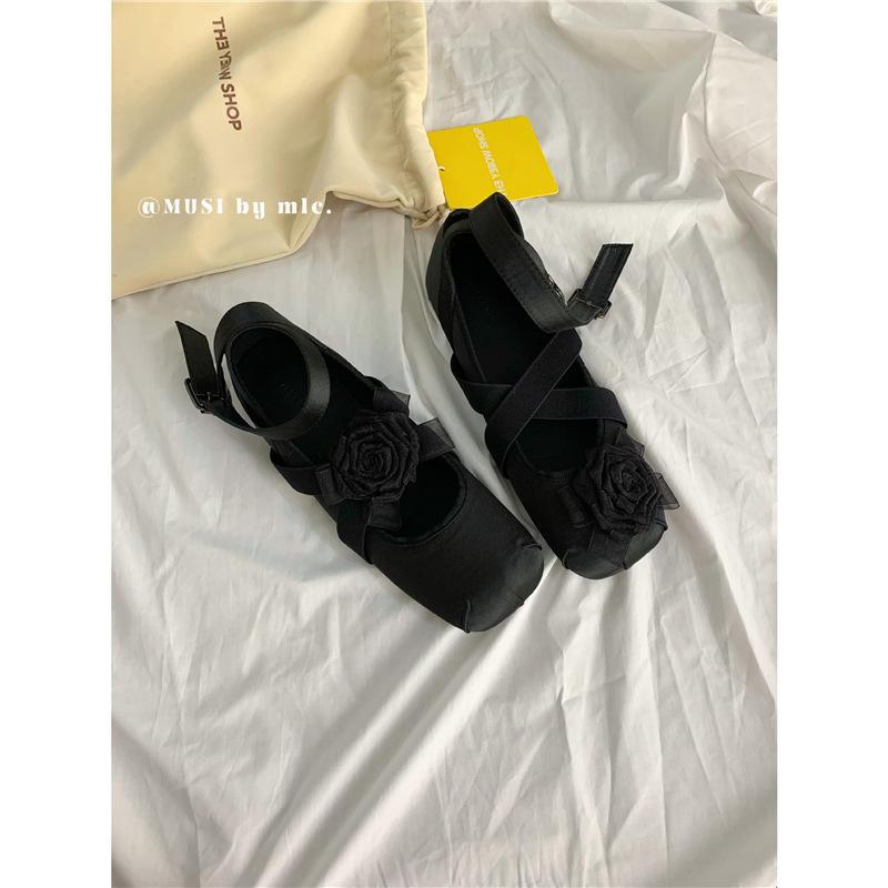 

Sheepskin version! Retro rose flat shoes women s new Chinese straps Mary Jane shoes square head ballet shoes 39 чёрный