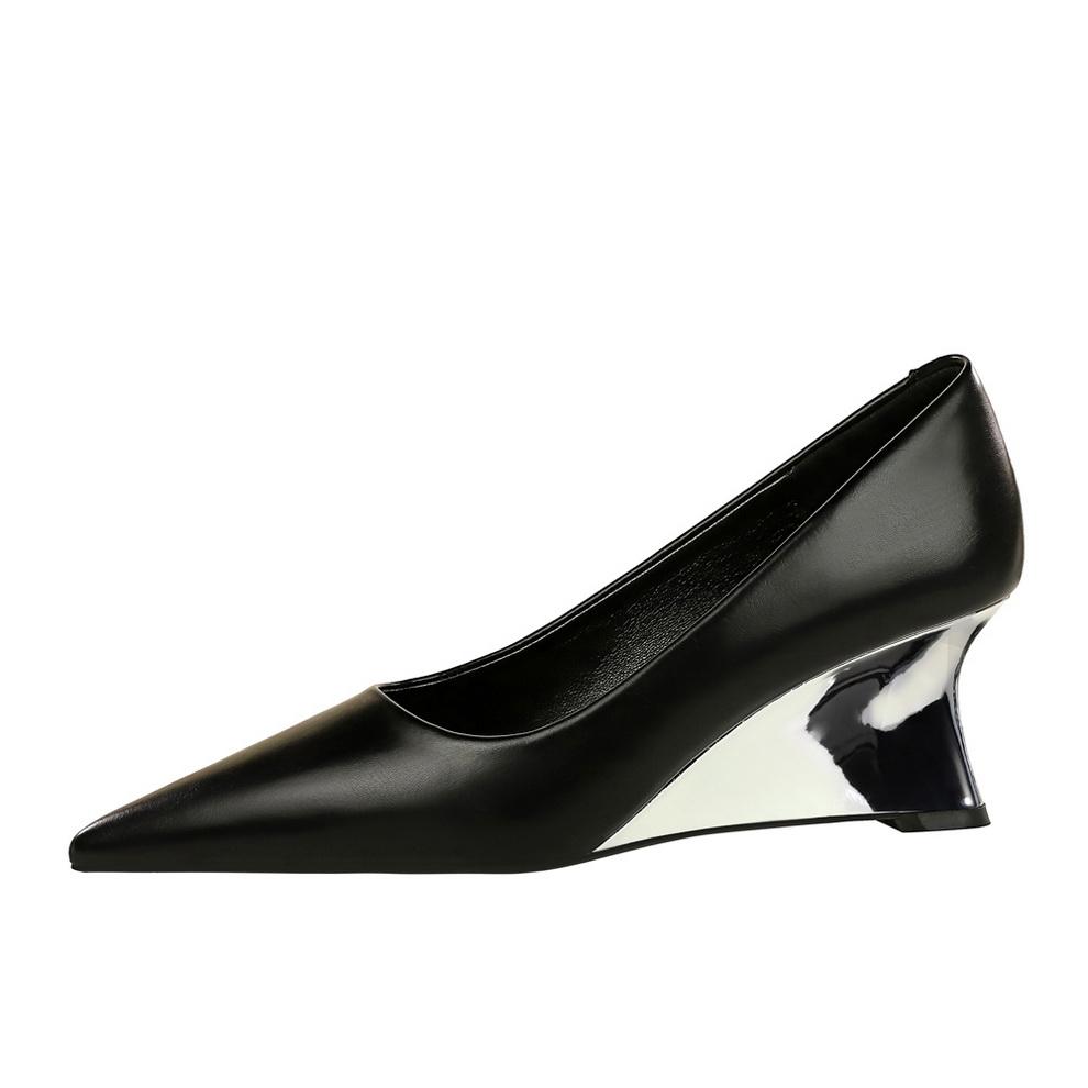 Damenschuhe, Keilabsätze, High Heels, Flache, spitze Keilschuhe aus Metall, Maßgefertigte Schuhe, High Heels