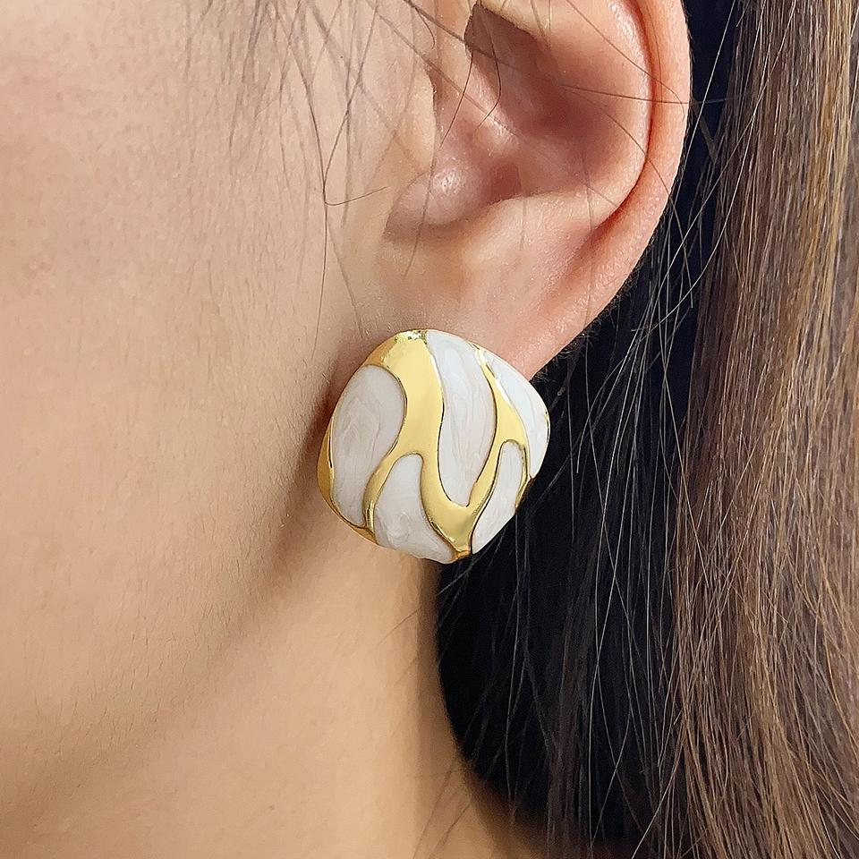 Htpwe Stainless Steel Dripping Round Butterfly Stud Earrings Women 18k Gold Couple Holiday Gift Earrings Party Daily Zircon