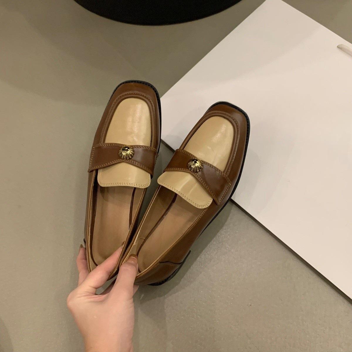 

Плоские туфли с квадратным носком, женские туфли на пружинах, 2024, маленькие ароматные туфли во французском стиле в стиле ретро, кофейного цвета, кожаные туфли 40 темно-коричневого