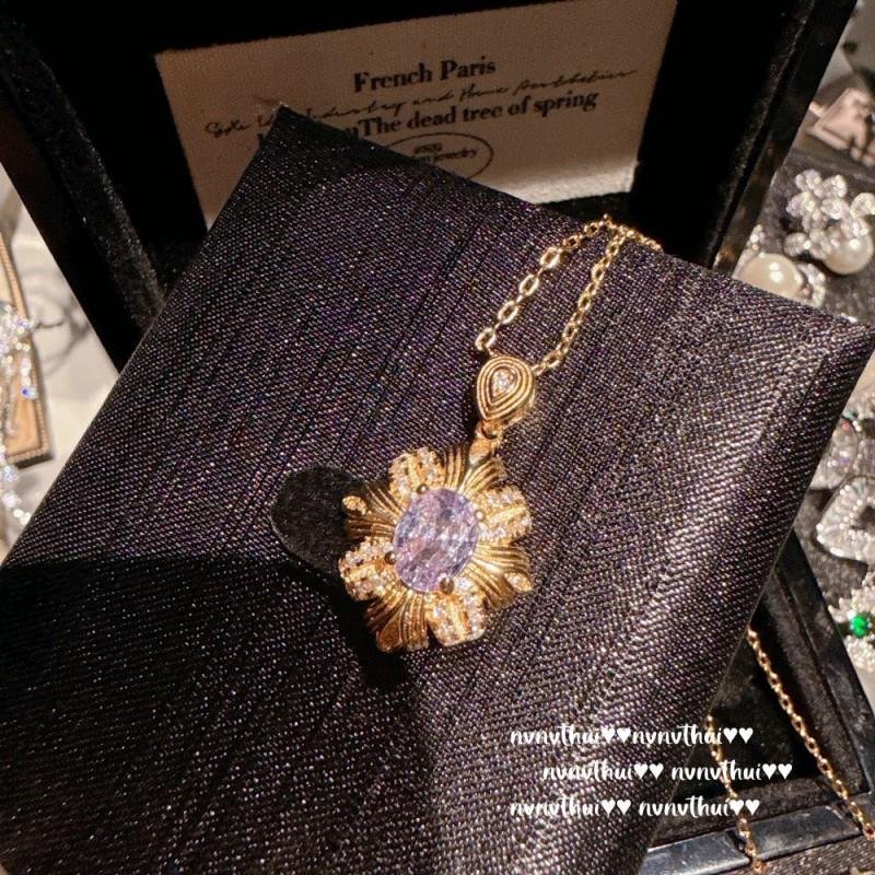 Vintage Floral Necklace With Cubic Zirconia Sunflower Pendant Handmade Chain Women Retro Style Jewelry