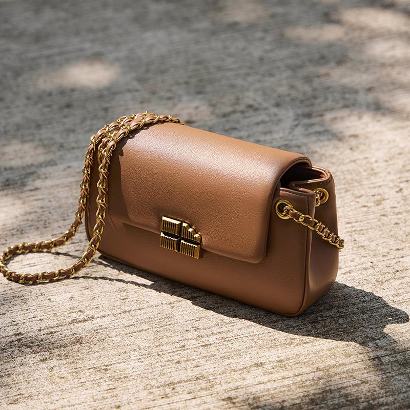 

Mrs. Qiao Bag Women 2025 New Chain Bag High-End Underarm Bag Single Shoulder Crossbody Bag Genuine Leather Women s Bag Long22.5CM、Thick5.3CM