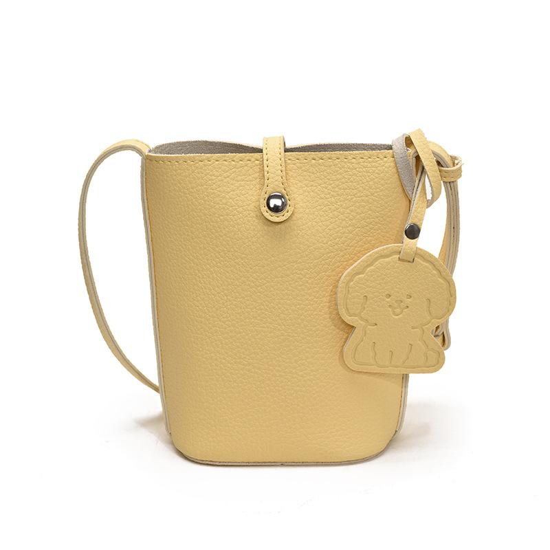 Korean Version of Fashion Mobile Phone Bag Crossbody Women's Bag 2025 New Simple Lychee Pattern Bucket Bag Versatile Shoulder Bag