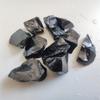 Naturalne czarne obsydianowe kamienie kwarcowe Szorstkie kryształy skalne Metafizyczne uzdrawianie Reiki Rozmiar Kamień uzdrawiający energię