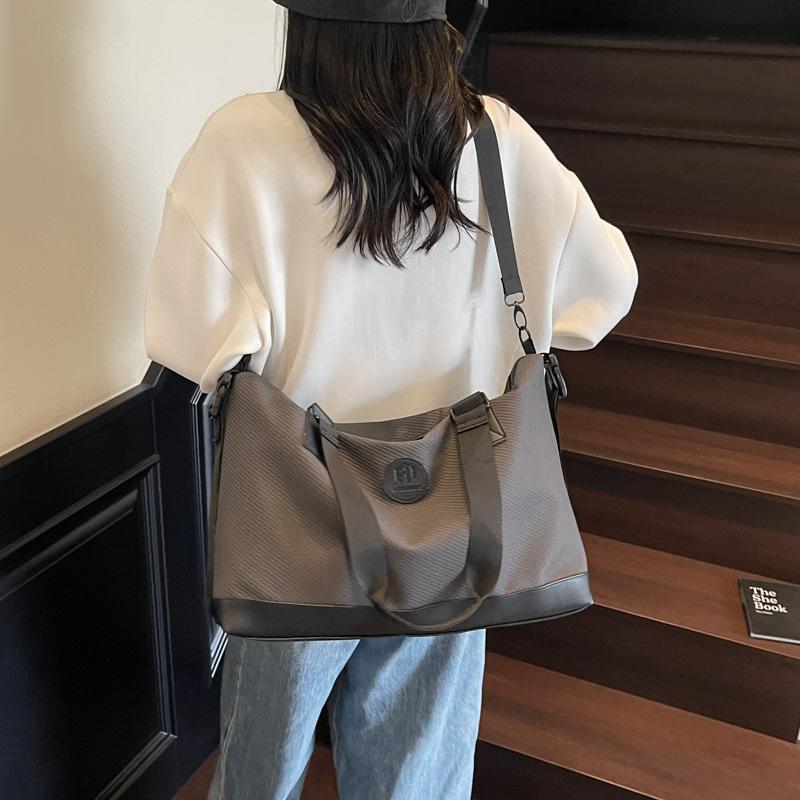 Travel bag Large capacity lightweight storage Fitness sports bag Yoga swimming shoulder handbag