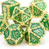 7 Stück grüne goldene Fischschuppen-Metallwürfel aus massivem Metall, polyedrisches Würfelset, geeignet für Rollenspiele, RPG-Brettspiele, Kartenspiele
