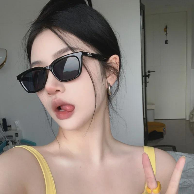 Óculos de sol GM quadrados pequenos coreanos 2024: Proteção UV de alta qualidade para rostos redondos