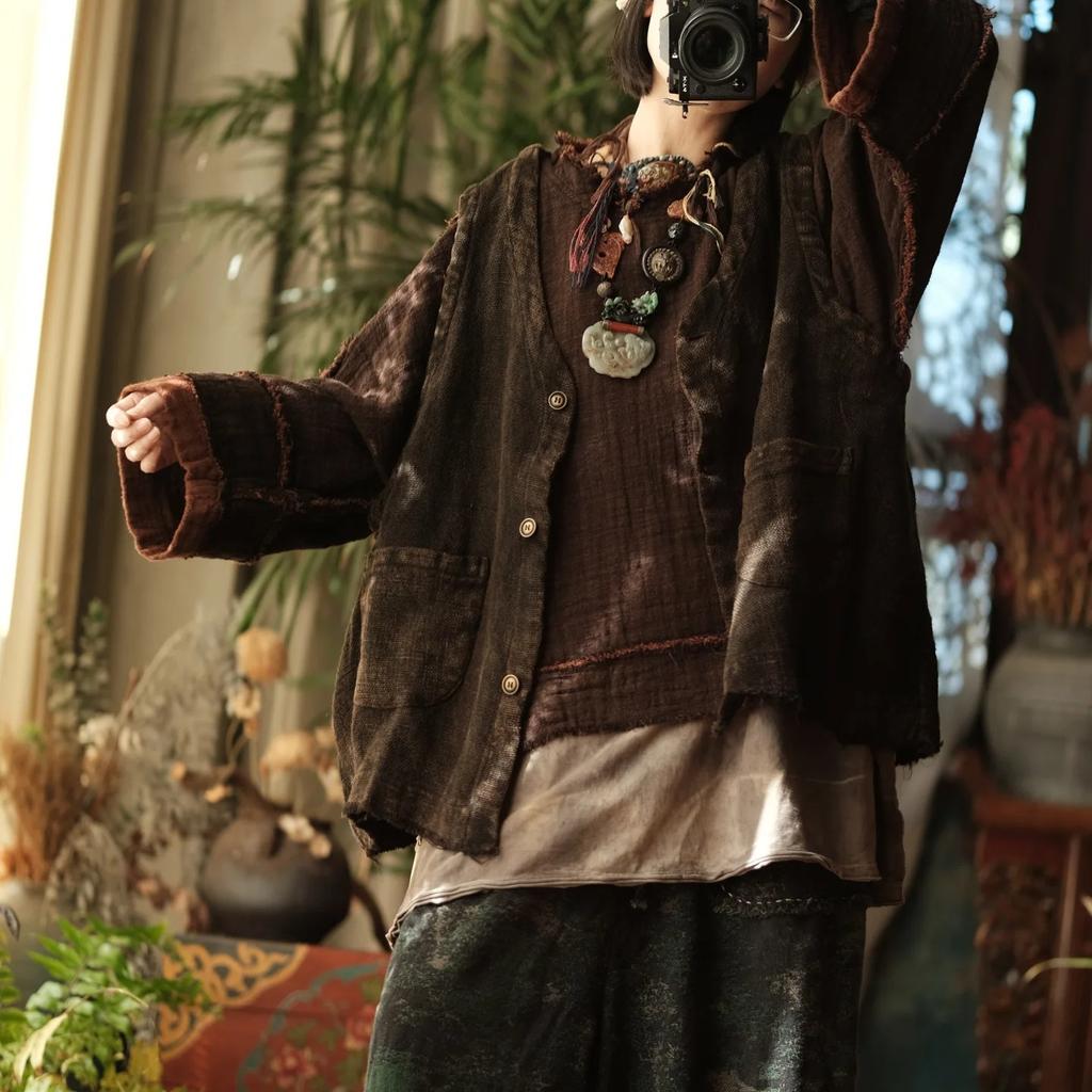 Johnature Women Vintage Coats Old Black Patchwork Button Pockets V-Neck Sleeveless Chinese Style Coats