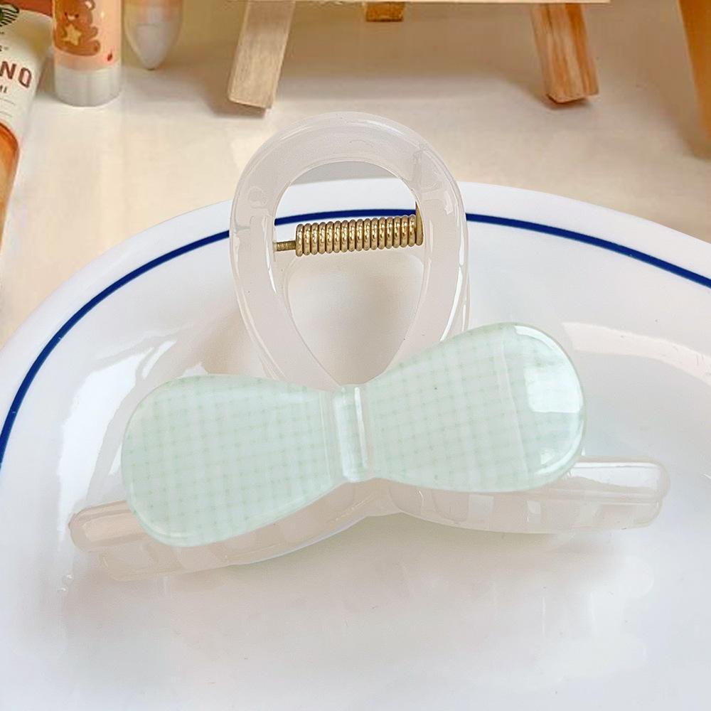Stylish and Casual Women's Hair Clips with Fresh Plaid Bows, Claw Clips, Sweet Heart-shaped Hair Clips, and Simple Hair Accessories.
