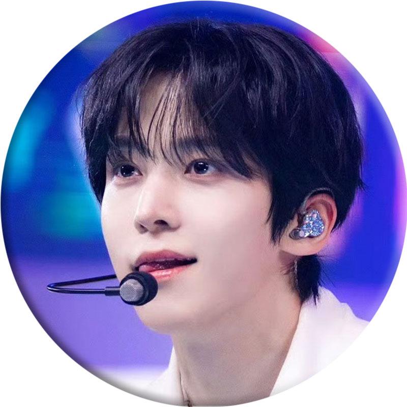 ATEEZ  Lemon Drop  Music Stage Badge Mirror Keychain Pendant Badge