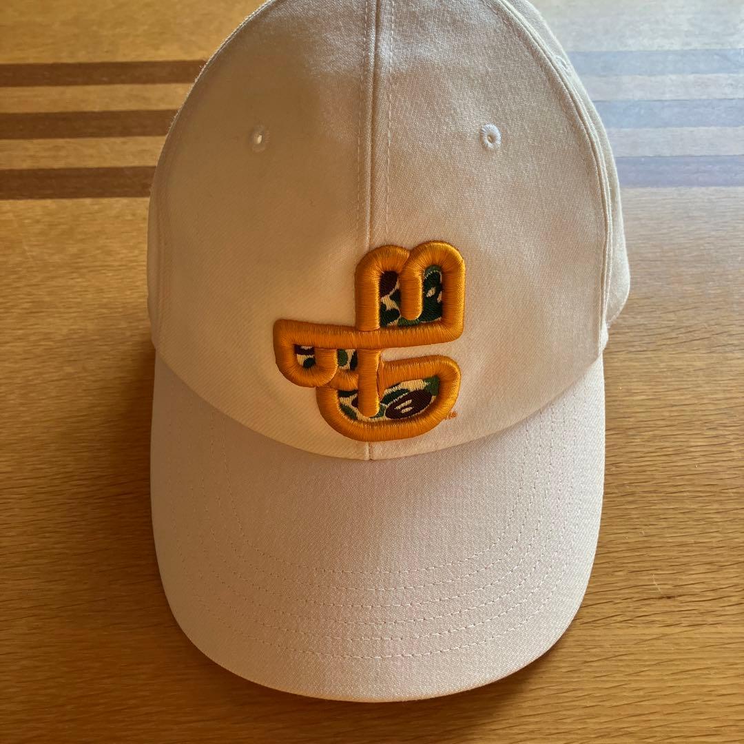 Used Good condition a bathing ape cap cream color