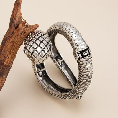 Exaggerated Irregular Open-ended Snake Winding Bracelet, Snake Attribute, Neutral Style, Elegant
