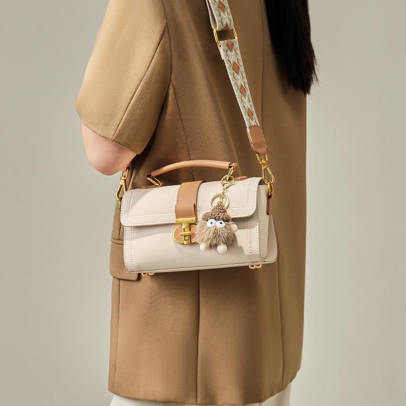 Mrs. Qiao Bag 2025 New Crossbody Bag Women's Bag Autumn Winter Genuine Leather 520 Gift for Girlfriend Super Popular Small Handbag