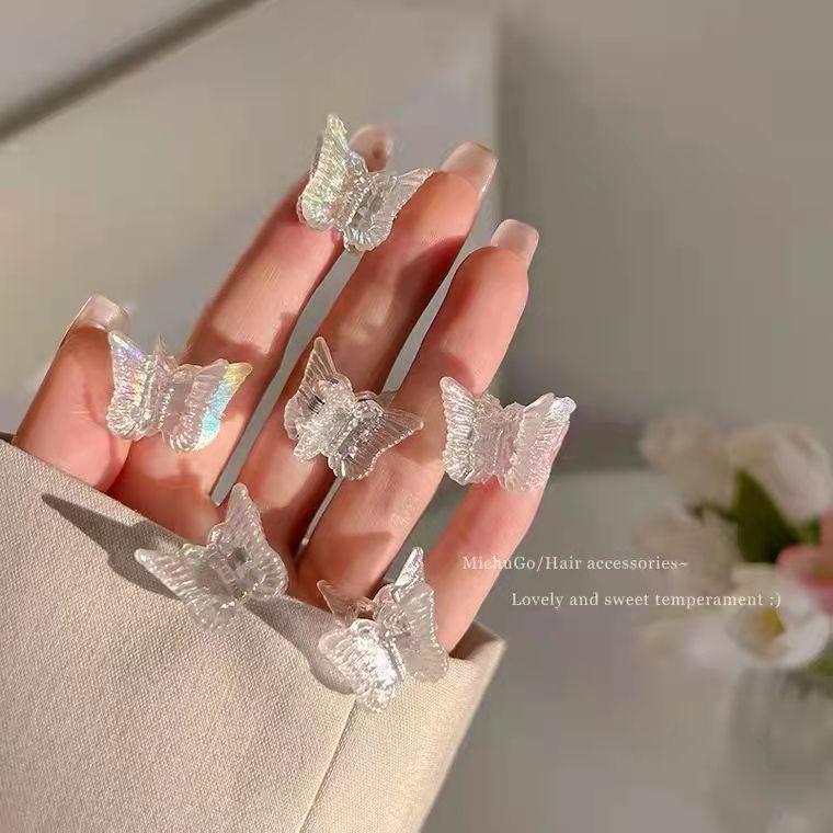 Iridescent Mini Butterfly Hair Claw - Sweet Hair Clip for Girls, Ideal for Bangs and Stylish Japanese & Korean Hair Accessories.