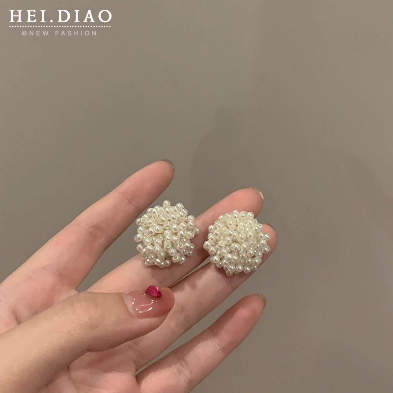 Pearl Asymmetrical Earrings: Elegant Autumn/Winter European & American Style