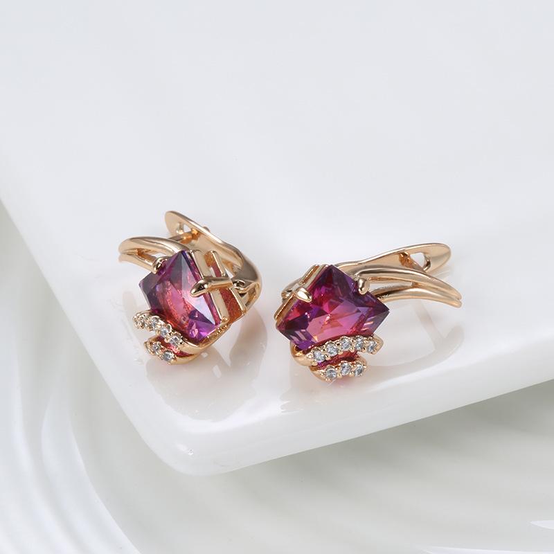 European and American Fashion Zircon Earrings for Women, Creative and Popular Rose Gold Square Block Red Crystal Studded Diamond Earrings