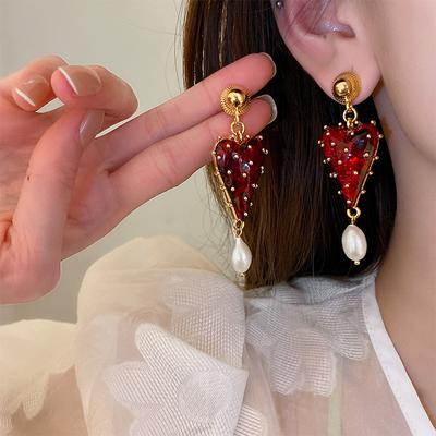 Medieval Love Baroque Pearl Earrings Retro Light Luxury Stud Earrings High-end New Earrings