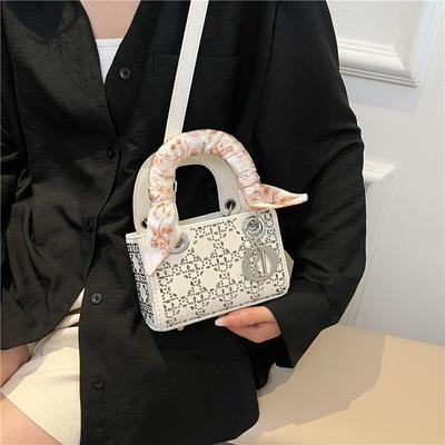 Nuevo bolso de seda de lujo ligero de alta gama con diamantes calientes, bufanda, portátil, de hombro, cruzado, moderno, para mujer