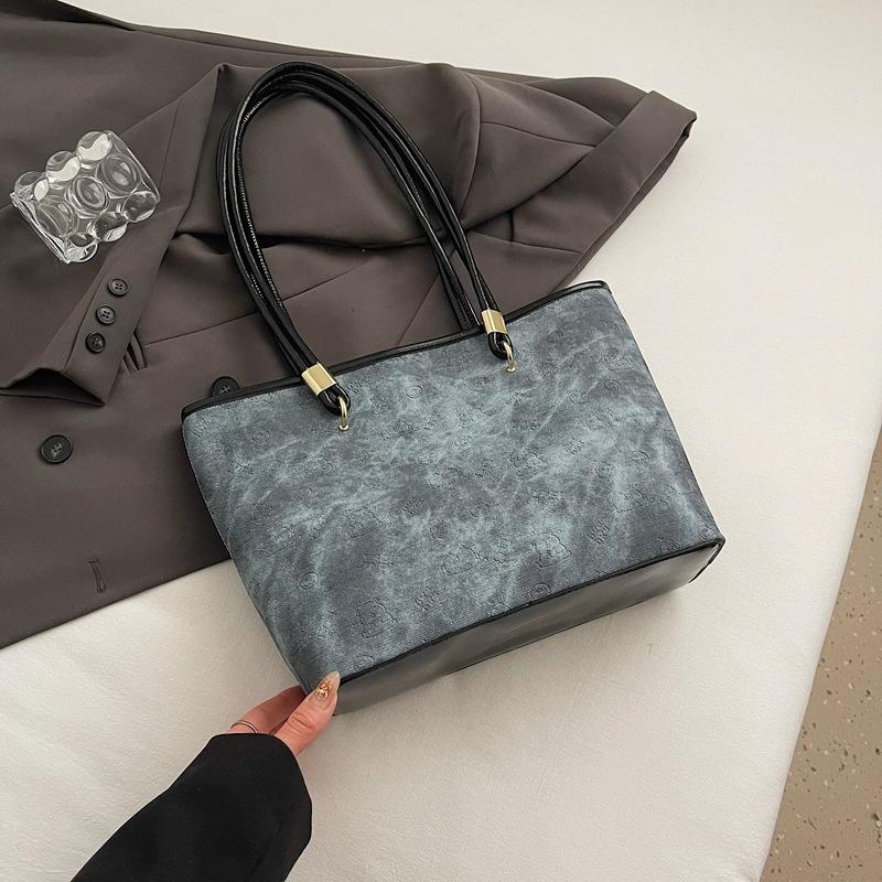 Retro bag women's large capacity 2025 new spring and summer versatile casual shoulder bag simple work commuter tote bag