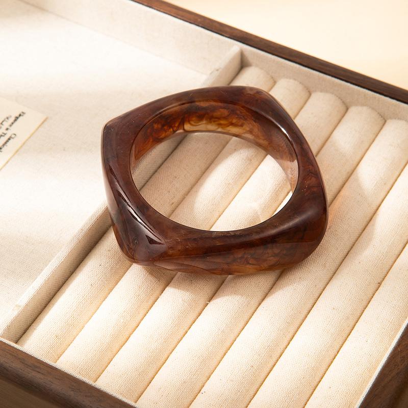 Amber Smudge Coffee Resin Bracelet, Simple Fashion Bracelet, Exaggerated Personality And High-End Jewelry
