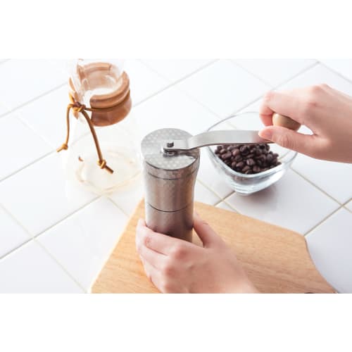 Kawasaki Synthetic Resin Hand Coffee Mill, Silver, 30g Bean Capacity, Ceramic and Stainless Steel, Hammered Finish, MI-011