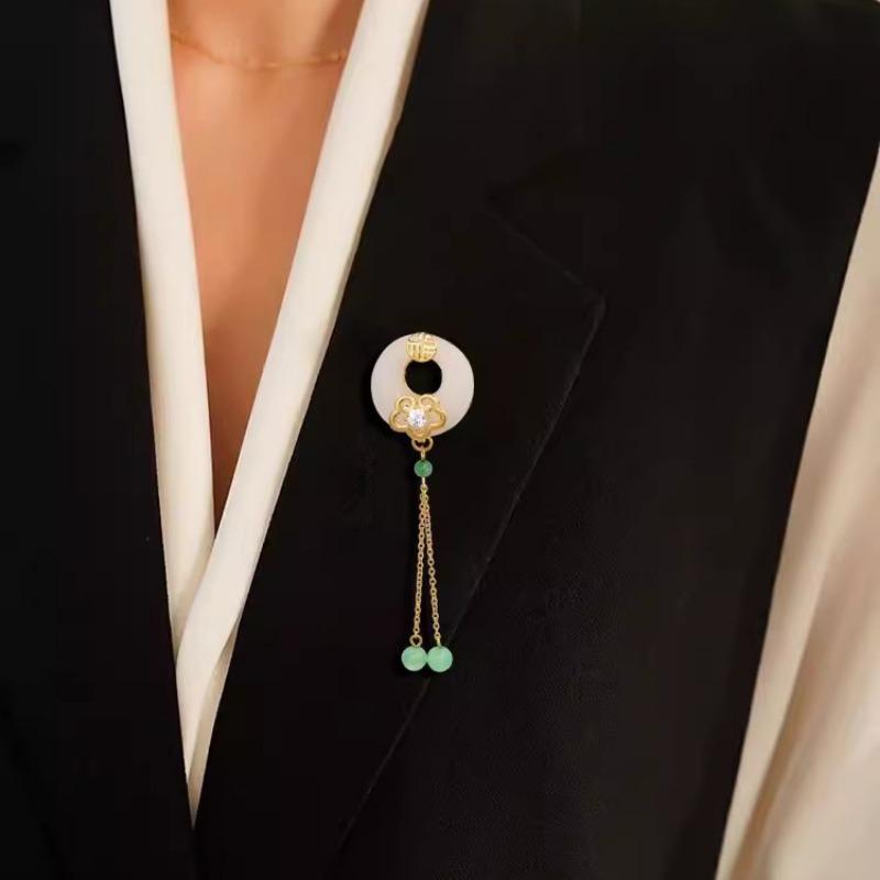 "Fu Character, Good Fortune, Peace and Safety Clasp Brooch, High-end Cheongsam, Suit Accessory, Anti-glare Corsage.