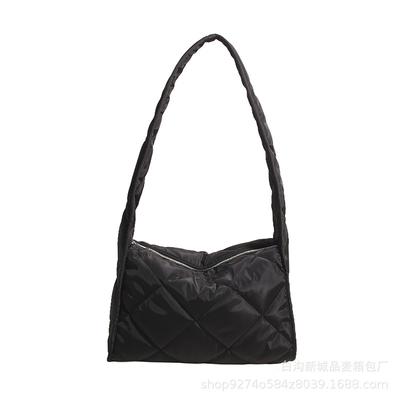 New Women's Bag, Niche Diamond Underarm Bag.