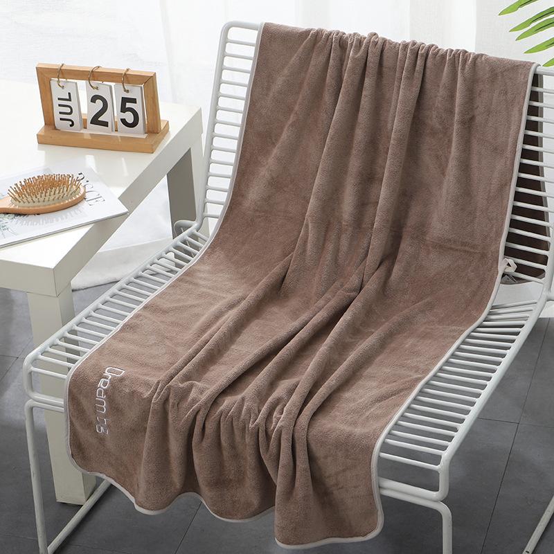 Embroidery Youthful Absorbent Bath Towel