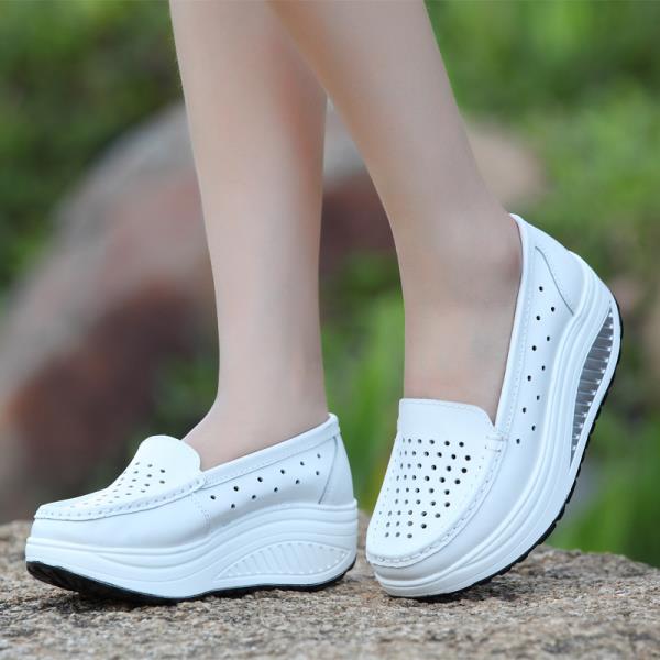 

Fashion White Sneakers Summer Shoes Ladies Tennis Female Clogs Platform Soft 2025 Breathable Creepers Nurse Breathable Shoes Clogs Platf 35